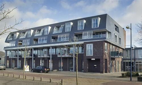 Dodewaard, Steegakker, zorgcentrum en 32 huur-/ koopappartementen